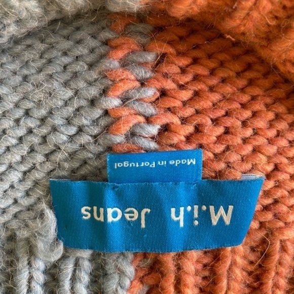 𝅺m. I.H .Jeans wool/ alpaca fringe vest / sweater . Med - Picture 9 of 10